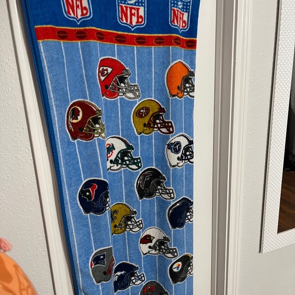 Vintage Nfl twin size blanket - Picture 5 of 10